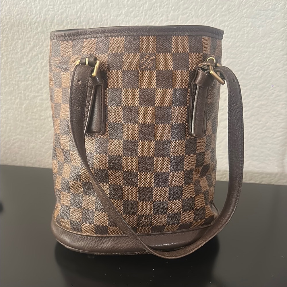 Louis Vuitton Damier Bucket Bag - Picture 2 of 9
